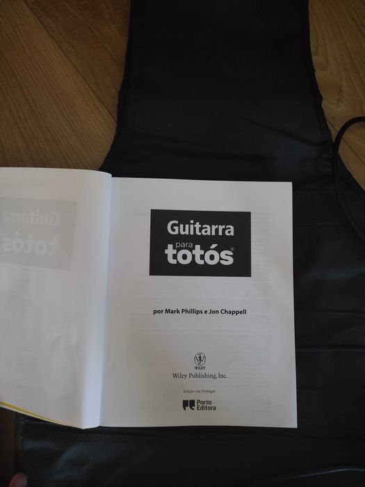 Guitarra Fender SQUIER pack + livro iniciantes [ESTADO - COMO NOVO!!!]
