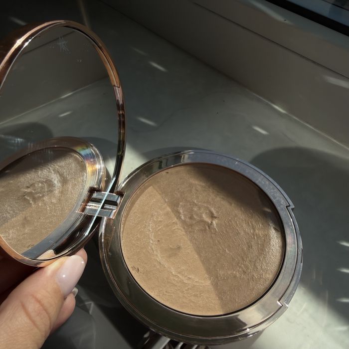 Кремовий бронзер Charlotte Tilbury Beautiful Skin Sun-Kissed Glow Bronzer