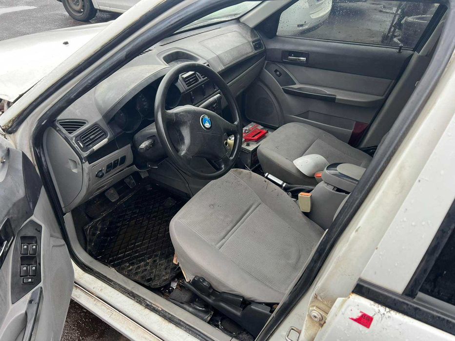 Дверка з Розборка Geely CK Джили Джилі СК разбор шрот