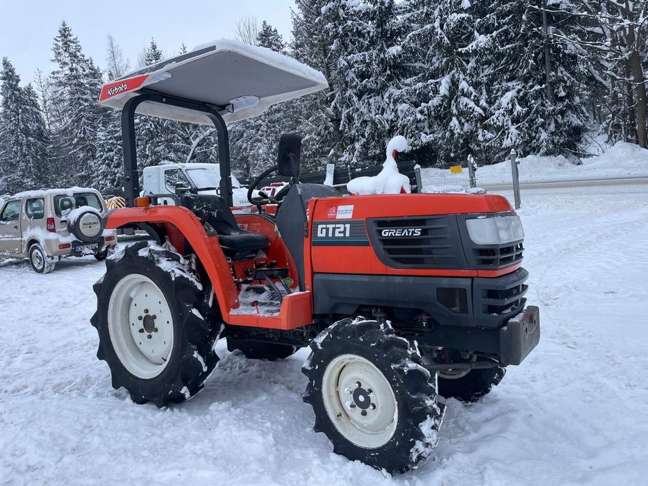 Kubota GT 21  Mini traktor Kubota GT 21 4x4