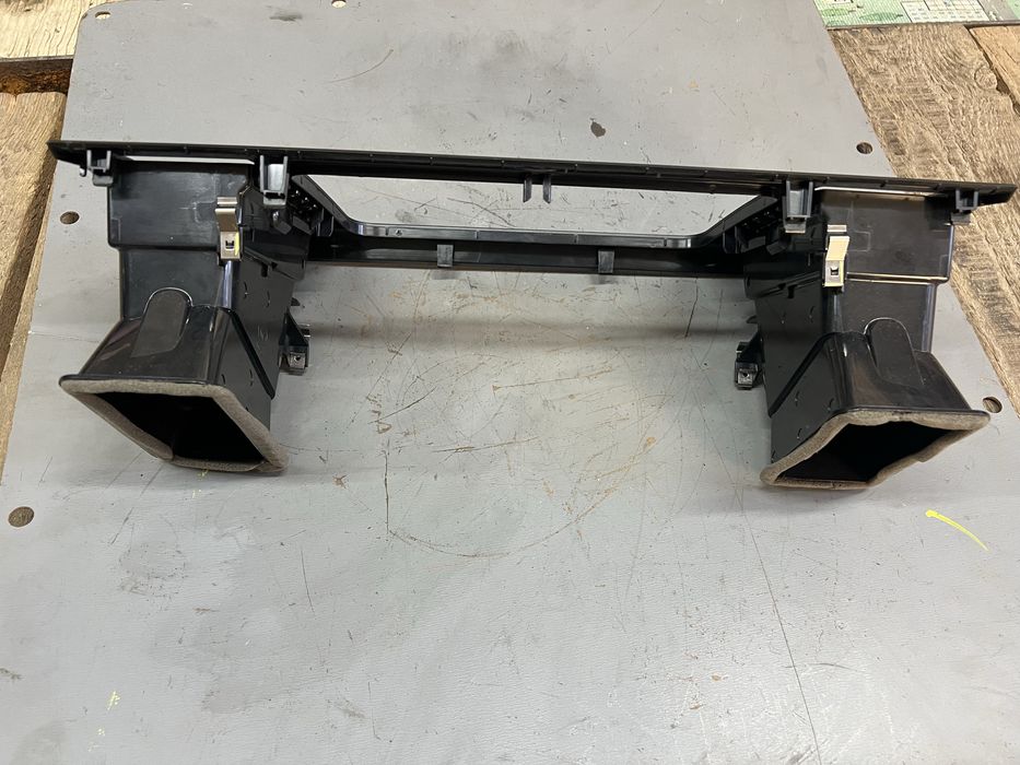 VW T6 накладка торпеди декоративна Фольксваген Транспортер Т6 рамка