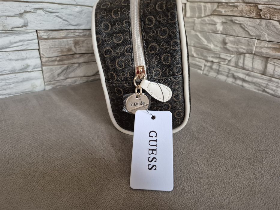 Kosmetyczka Damska Guess