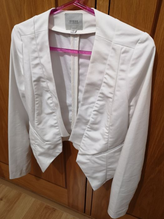 Blazer branco da Guess
