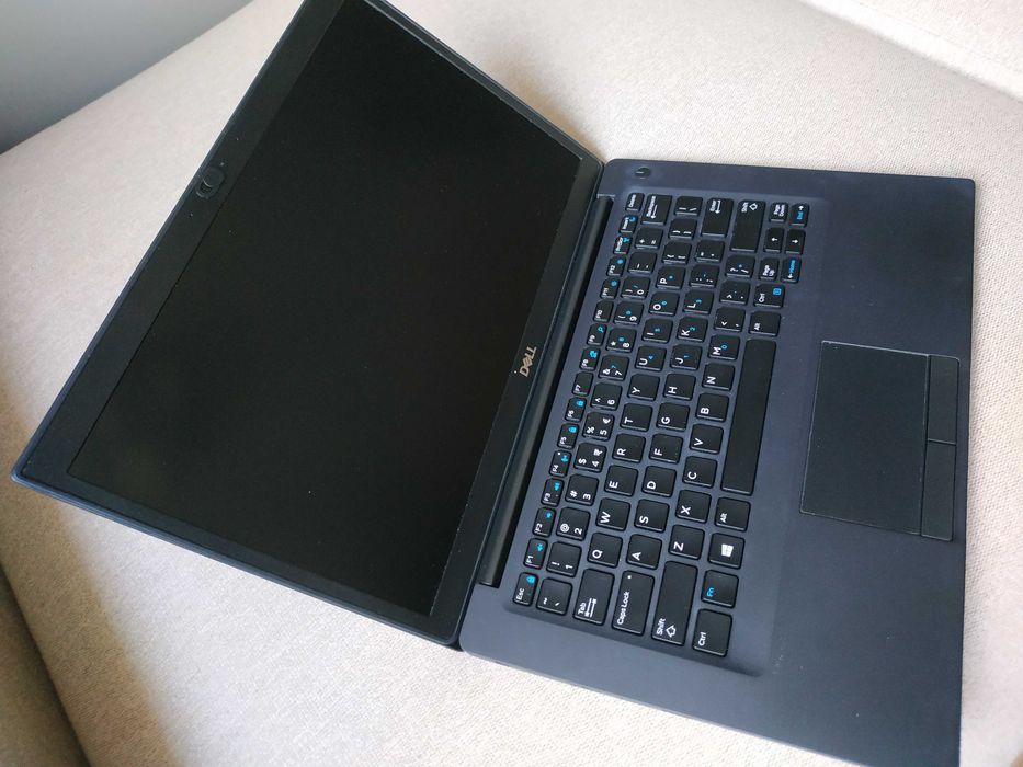 laptop DELL Latitude 7490 16GB ram Windows 11