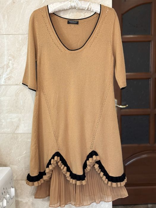 Сукня від Twin Set / плаття 40% вовна 10% кашемір / сукня в стилі Ivina Boutique Imperial Italy