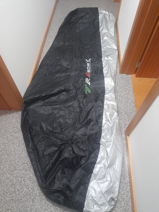 Vendo capa para mota beneli TRK  502 X nova  original