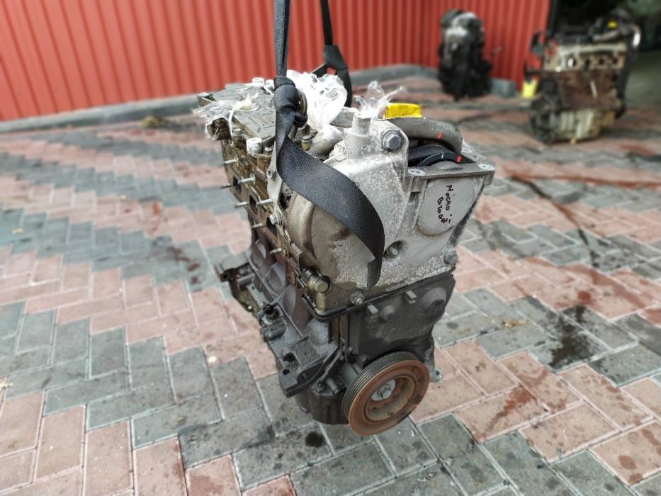 Двигатель 1.6 16V K4M RENAULT Scenic II