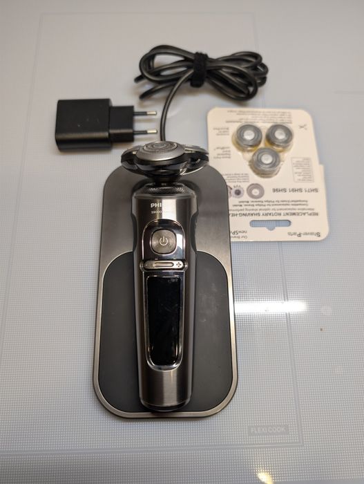 Męska maszynka do golenia Philips S9000, golarka do strzyżenia