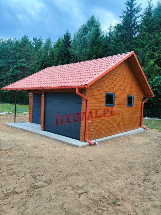 Garaż 6×6 m – brama segmentowa, wypusty, podbitka, profile ocynkowane - Widok 2