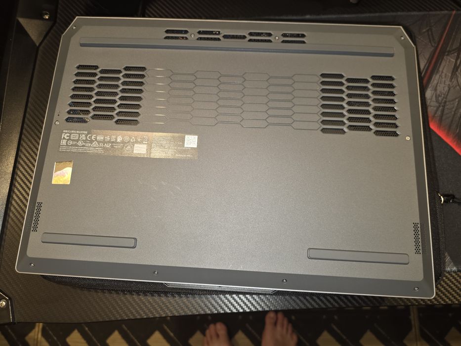 Laptop Lenovo LOQ LOQ 15ARP9