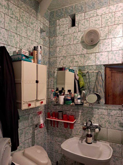 Продам 2-х этажный дом, выход к РЕКЕ. Гараж.