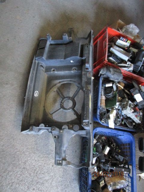 Frente em fibra ou chapa VOLKSWAGEN Golf III (1H1)