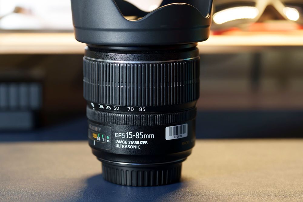 Canon 15-85mm f/3.5-5.6 IS USM – Excelente Estado