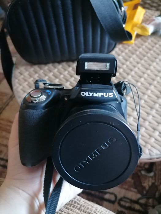 Фотоапарат Olympus SP-590UZ