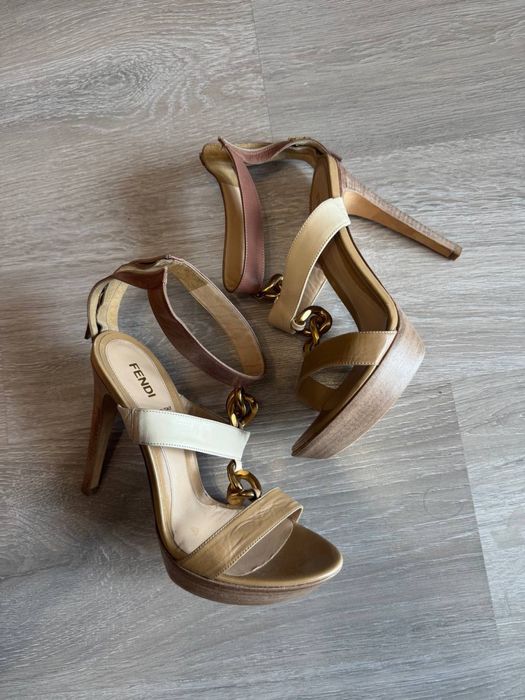 босоніжки Fendi Pre-Owned, 39 розмір, оригінал, одягнуті 1 раз,  ідеальний стан