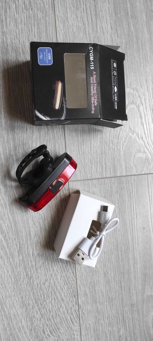 Велоліхтар задній, велофонарь задній з АКБ дуже яскравий