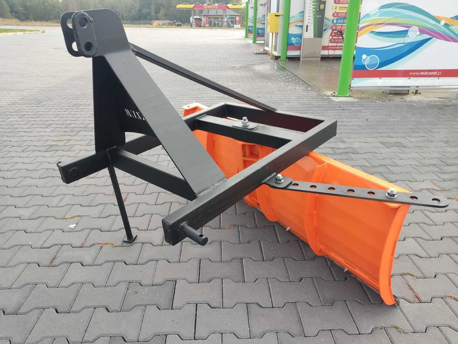 Pług śnieżny do ciagnika rolniczego obrotowy do śniegu