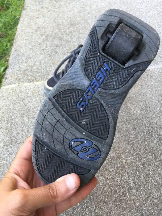 Children's Heelys, size 32.5, practically new64739903881601121