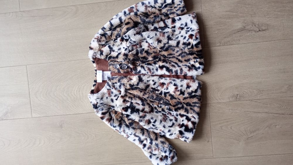 Paka ubrań dla dziewczynki rozmiar 98