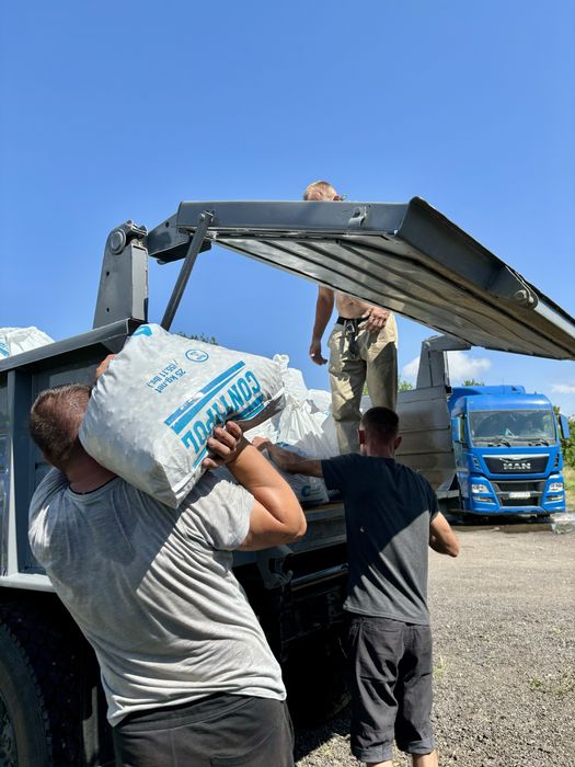 Песок, щебень, отсев в мешках. Пісок щебінь відсів мраморна в мішках