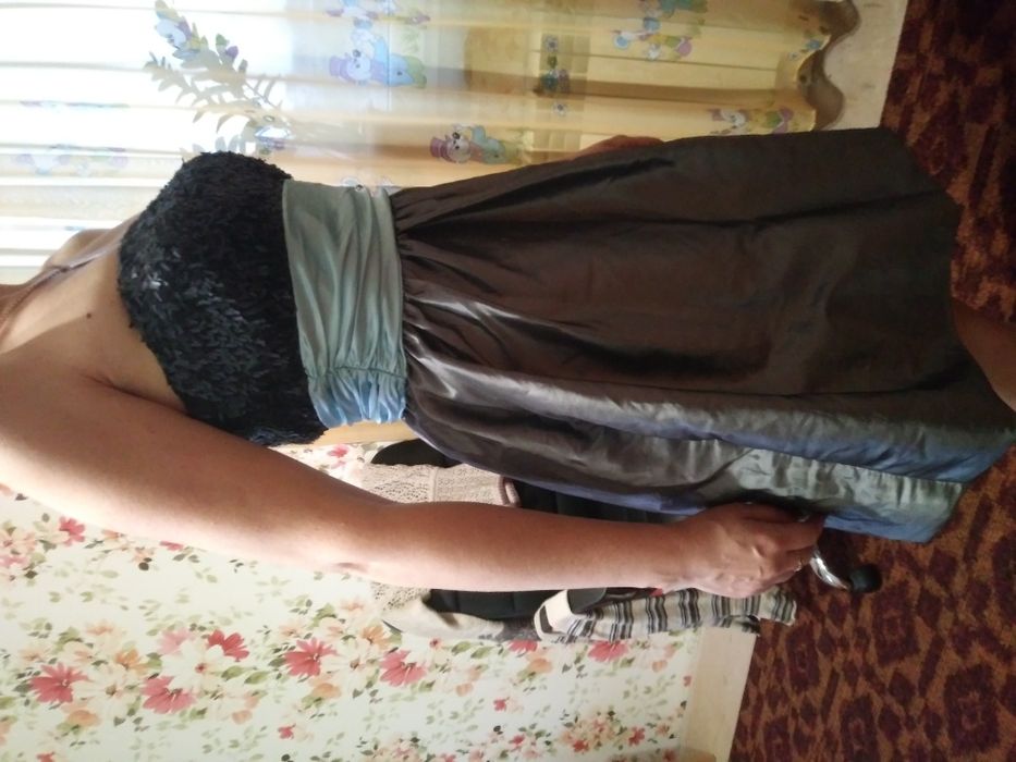 Красиво сукня,на будь яке свято