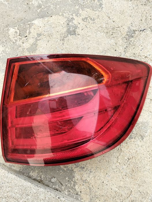 Farolim traseiro BMW lado direito  referência(63217372788)
Original BMW.Farolim traseiro