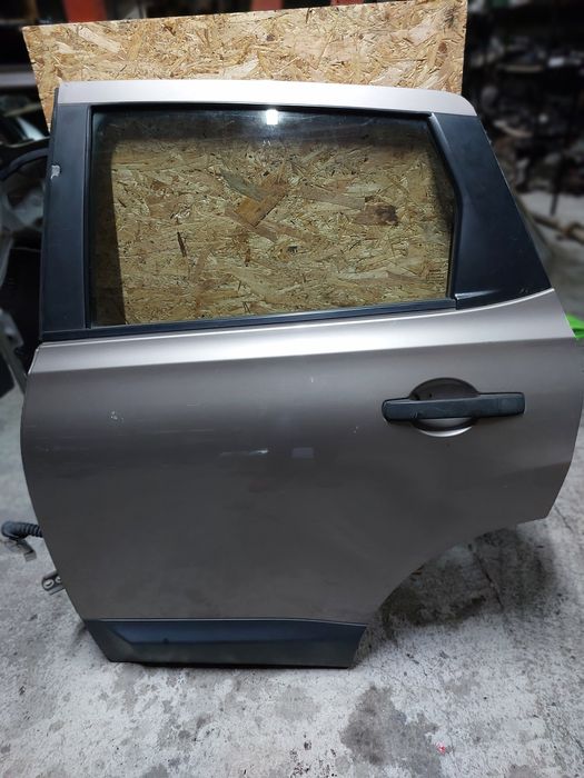 Двері переднє/задні Nissan Qashgai j10 1.5 2007-2013