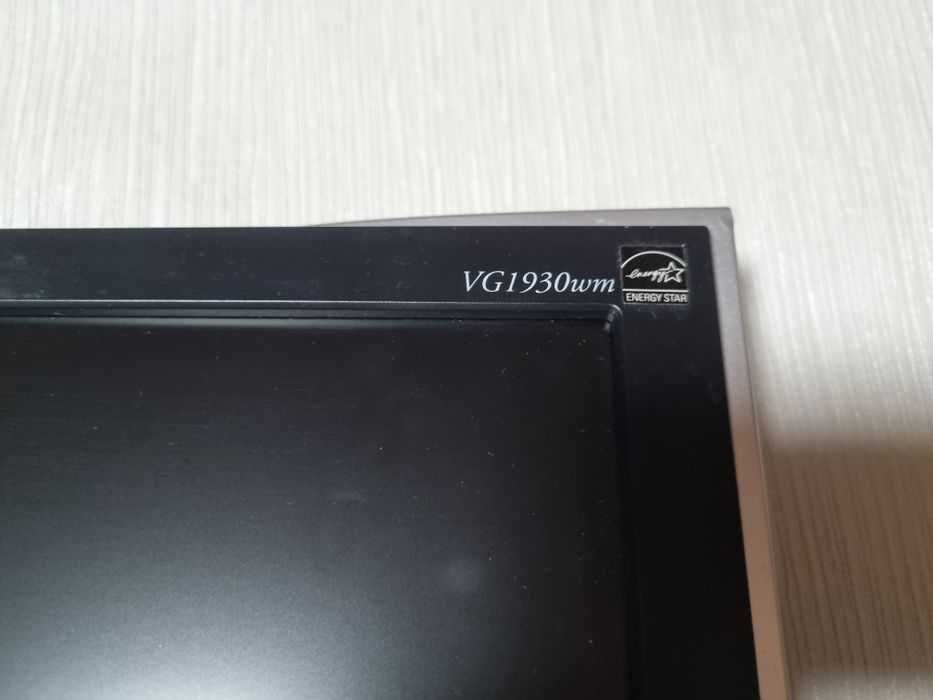 Монитор ViewSonic VG1930wm