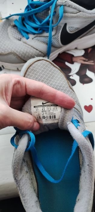 Кроссовки Nike женские