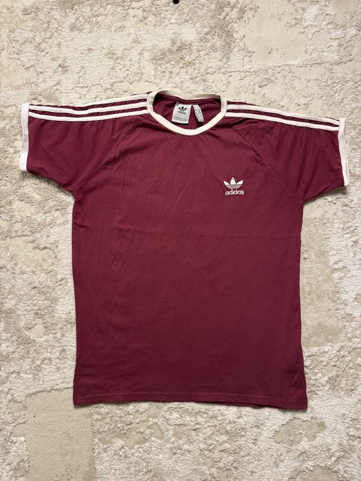 Adidas вінтажна футболка