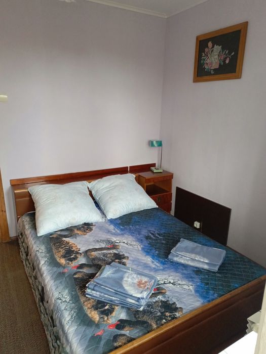 Подобово здам квартиру. Пуща водиця. Київ. Трикімнатна. Бронювання.