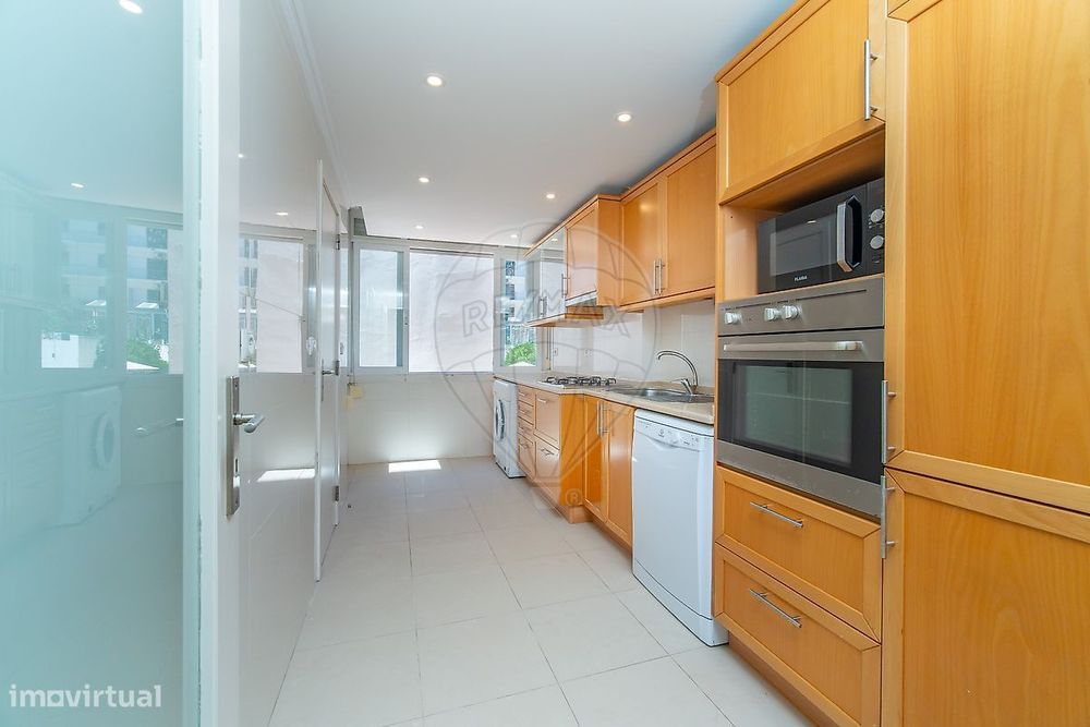 Apartamento T2 para arrendamento