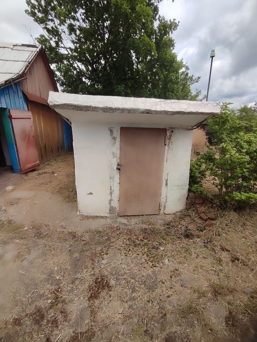 Продається будинок в с.Новоселиця+велика ділянка