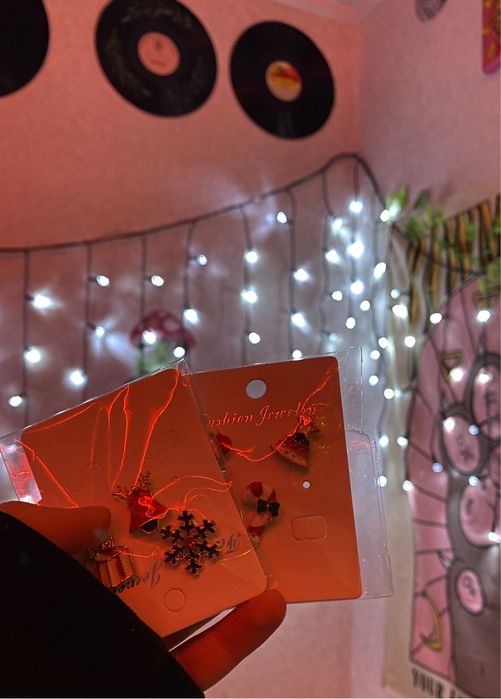 Новорічні значки