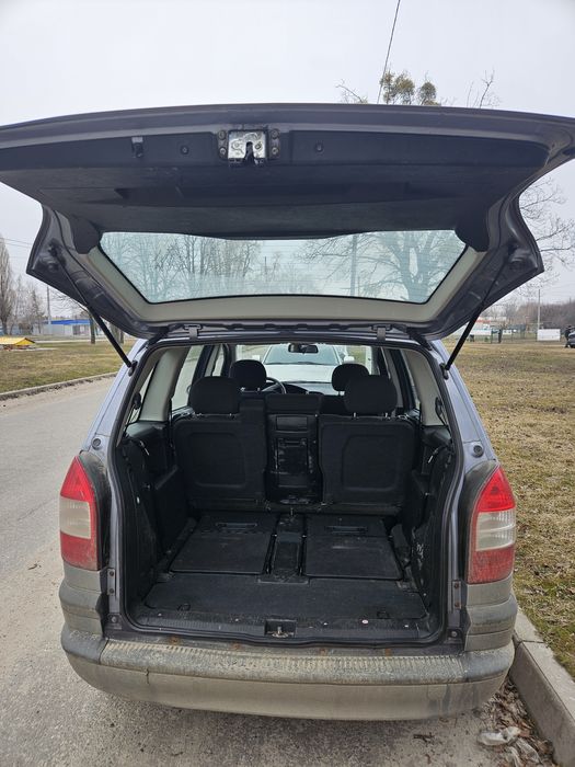 Продам Opel Zafira 1.8 2003