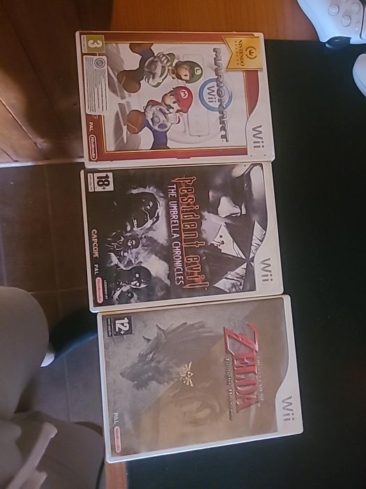 Nintendo wii usada com acessórios e jogos incluídos