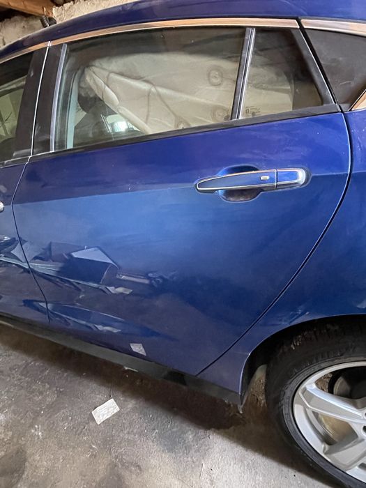 Двері передня ліва  Chevrolet Volt 2016 - 2019