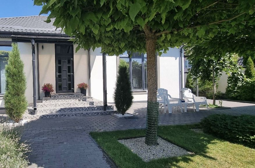 Продам будинок біля Критого ринку