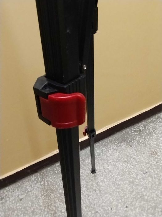 Statyw do lasera budowlanego