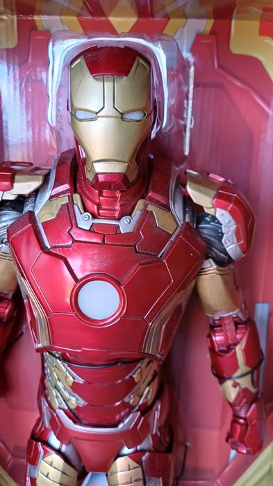 Iron man 1/4 Marvel Neca 50cm