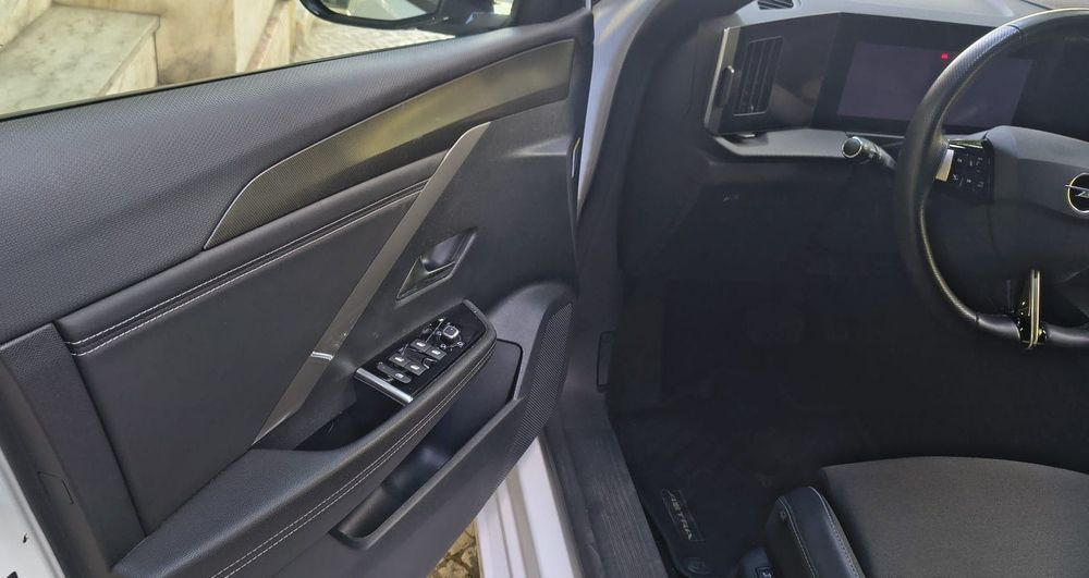 Opel Astra 1.2 T Hybrid GS eDCT