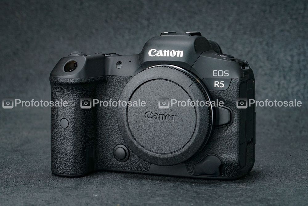 Фотоапарат Canon EOS R5