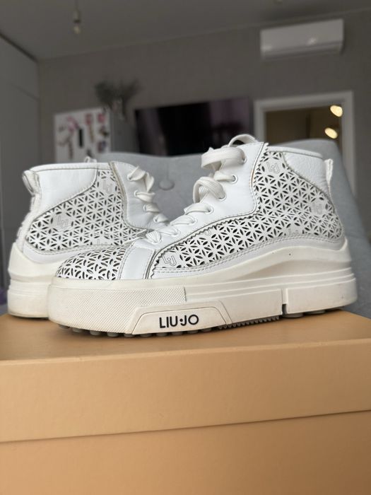 Кеди оригінальні білі liu jo