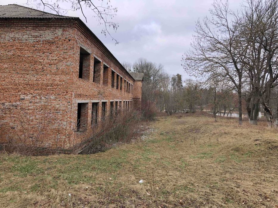 Продам комерційне приміщення (8387)