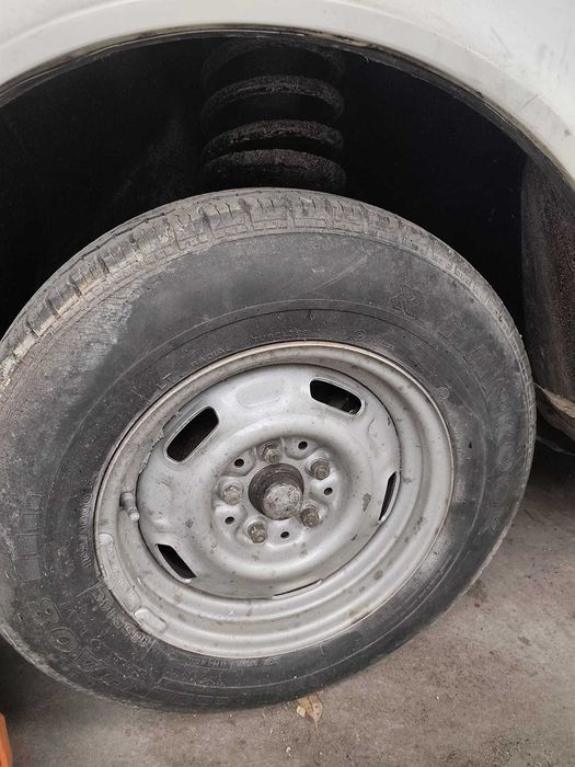 Carrinha Volvo Comercial 2 Lugares 6 cilindros