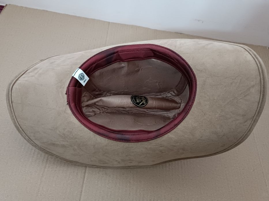 Капелюхи custom made bee hats