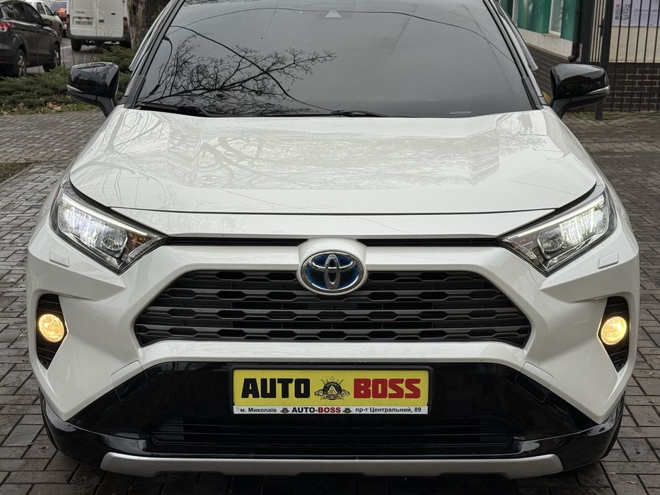 Toyota Rav4 2018 год, 2.5 гибрид!!!