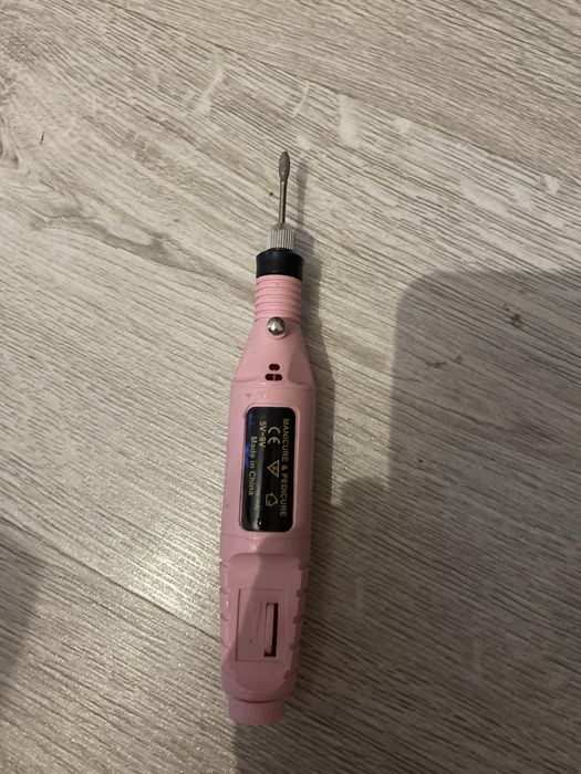 Frezarki do paznokci z kablem