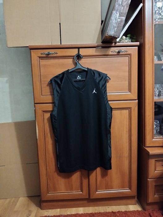 Майка.  Jordan. .