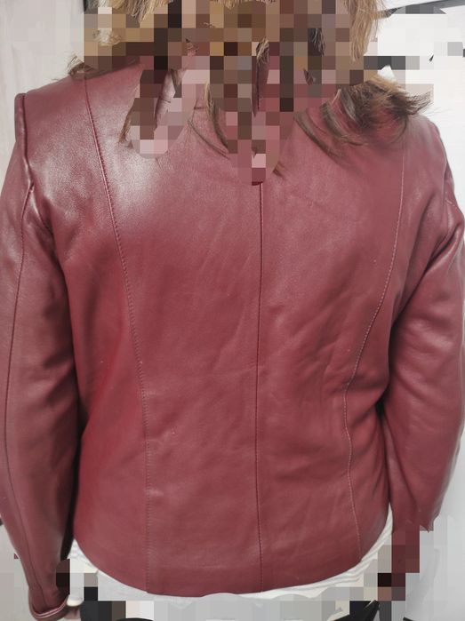 Куртка жіноча шкіряна